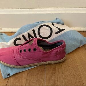 TOMS Women's Fuchsia Espadrilles